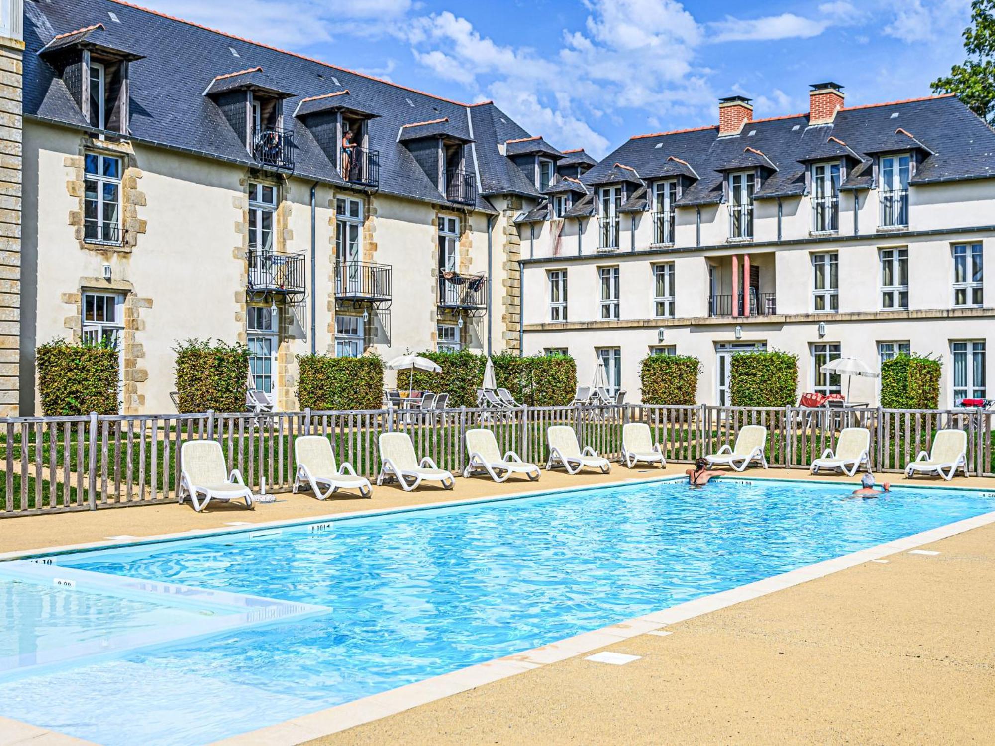 Apartment Chateau De Kergonano-16 By Interhome Baden Exteriér fotografie
